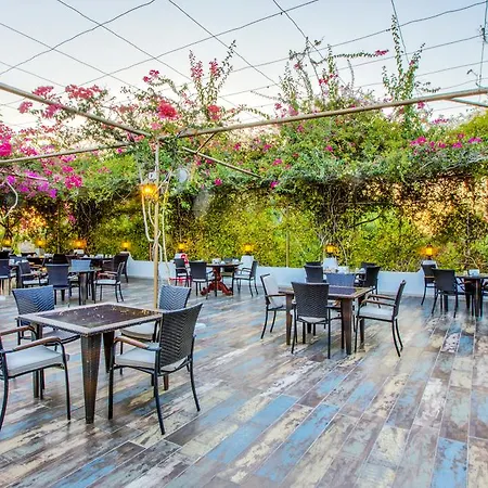 Merit Cyprus Gardens Hotel 4*