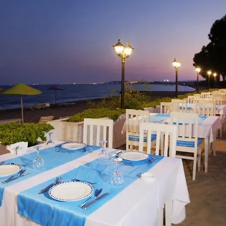 Merit Royal Gardens & Casino 5* Famaguszta