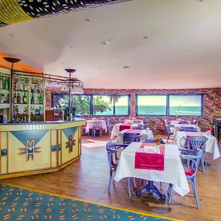 Merit Royal Gardens & Casino Szálloda Famaguszta