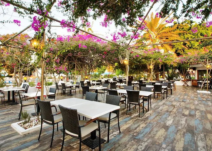 Merit Royal Gardens & Casino Hotel 5*