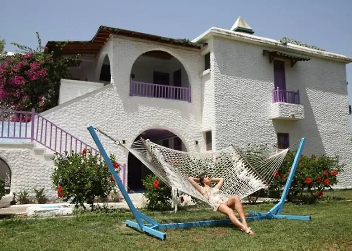 Merit Royal Gardens & Casino Hotel