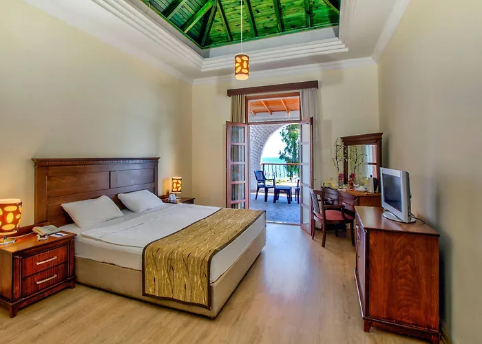 Merit Royal Gardens & Casino Hotel 5*