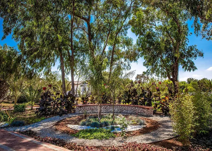 Merit Royal Gardens & Casino 5*