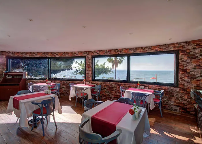 Merit Royal Gardens & Casino 5*