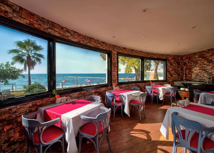 Hotel Merit Royal Gardens & Casino 5*