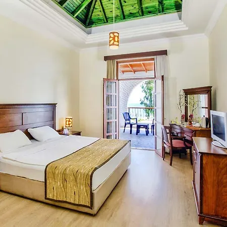 Merit Royal Gardens & Casino 5* Gazimağusa