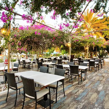 Merit Cyprus Gardens Hotel 4*