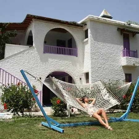 Merit Royal Gardens & Casino Otel