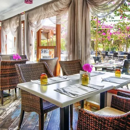 Hotel Merit Cyprus Gardens 4*