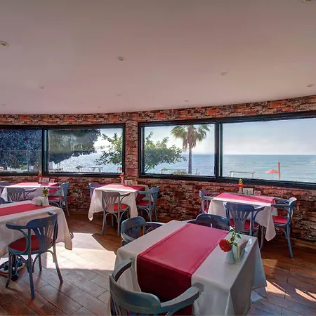 Merit Royal Gardens & Casino 5*