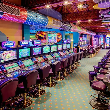 Otel Merit Royal Gardens & Casino 5*