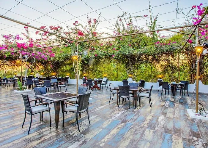 Merit Royal Gardens & Casino Hotel 5*