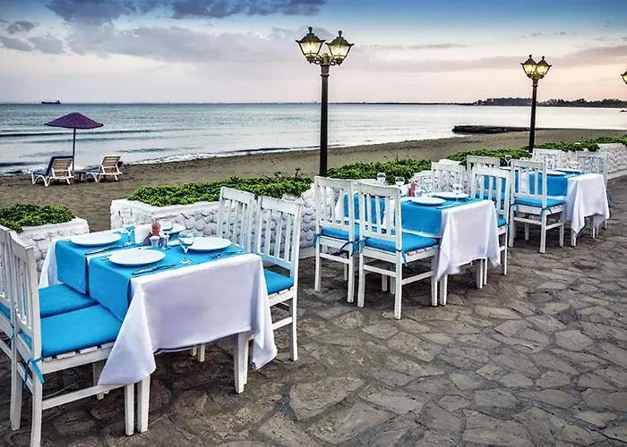 Merit Royal Gardens & Casino