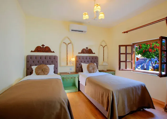 Merit Royal Gardens & Casino Hotel