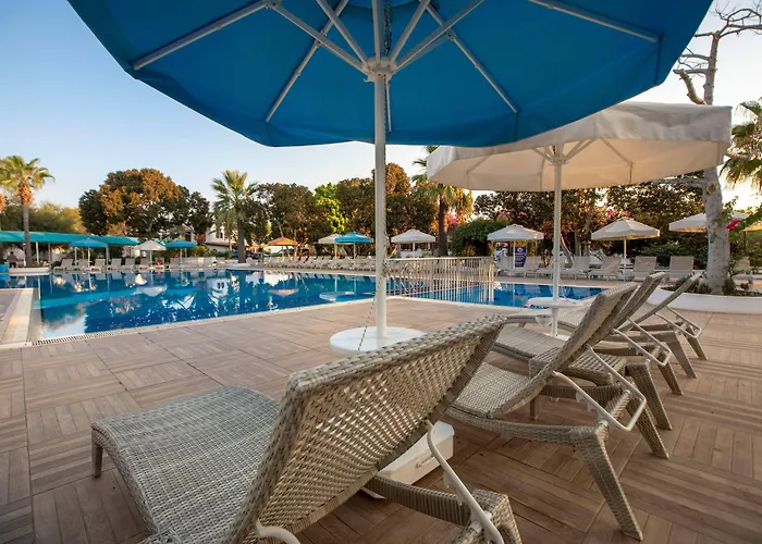 Merit Royal Gardens & Casino Hotel 5*