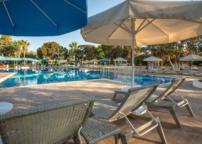 Merit Royal Gardens & Casino Hotel